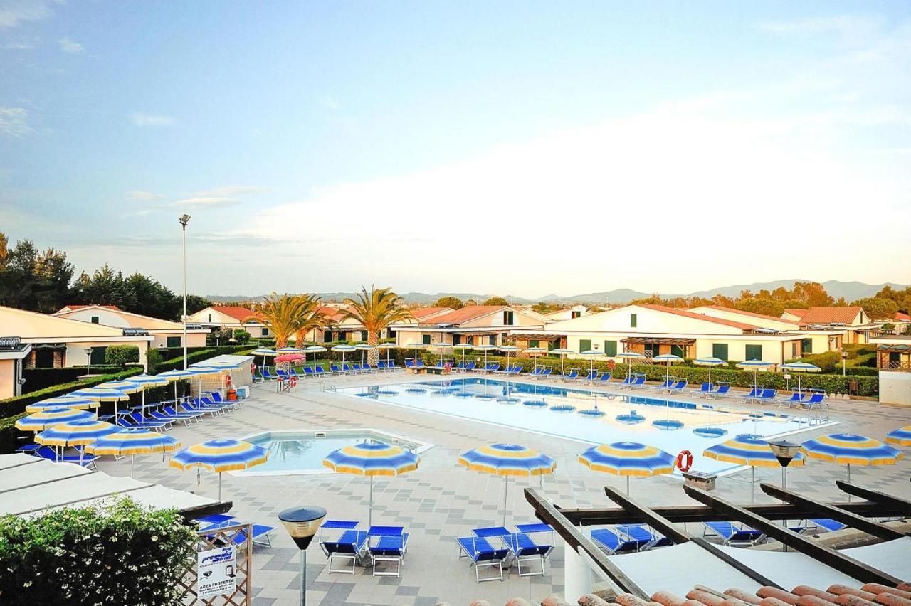 Apartment In Cecina Mare With Outdoor Pool 切齐纳的码头 外观 照片